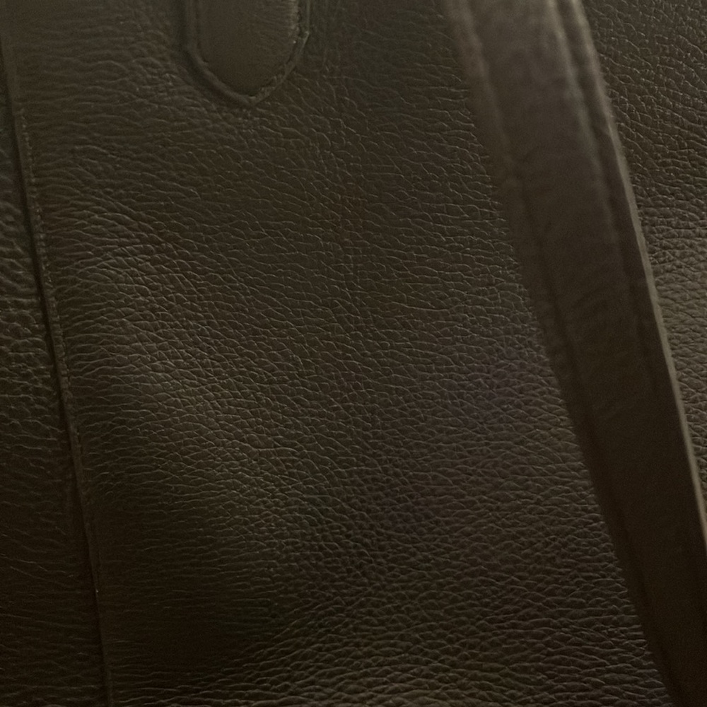 Kate Spade Tote - Picture 2 of 5